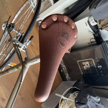 Vintage look race zadel